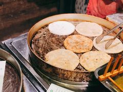 梨大爷粑粑-罍+村卤菜摊(罍街店)