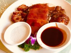 鸿运乳猪拼-黄埔华苑酒家(黄埔店)