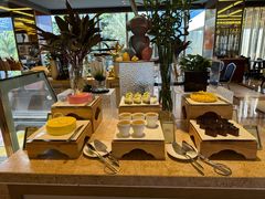 -大中华希尔顿酒店-念自助餐·嗨啤·小龙虾