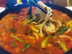 酸辣米线-香巴拉云南餐厅(华莱坞店)