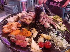 -豚豚家돈돈가韩国锅盖烤肉(新北万达店)