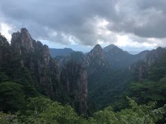 -临街徽菜馆·正宗黄山味
