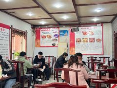 -湖南人家湘菜馆(镇江路店)