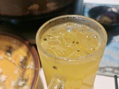 -刘姐啤酒鱼民族演艺餐厅(西街总店)