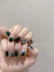 -花岐款式专研健康美甲沙龙
