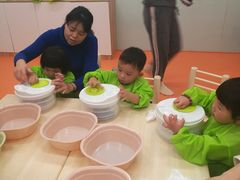 -小门牙好性格托育(北外滩中心)