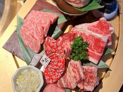 -铭牛烧肉·和牛海鲜自助(高新月牙湖店)