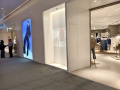 -URBAN REVIVO(西安Momopark店)