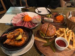-羽深肉铺 Steak & Wine