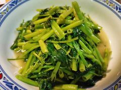 -洞庭土菜小炒馆(易发广场店)