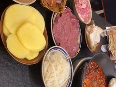 -四小区火锅·巷子里的重庆火锅(花照壁店)