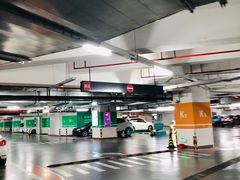 场地-龙湖虹桥天街-停车场