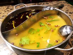 -肖肖酸萝卜鱼火锅(总店)