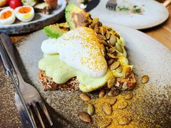 牛油果吐司-BOR Eatery(安福路店)