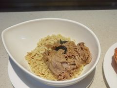 肥牛捞出前一丁套餐-香港新发烧腊茶餐厅(书城店)