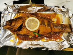 铁板锡纸鲈鱼-高第街56号港式餐厅·精选(世茂广场宽厚里大明湖店)