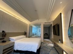 -上海漕河泾万丽酒店