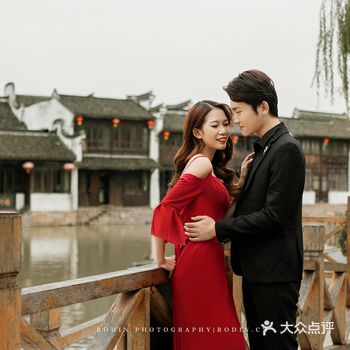 婚纱照怎么能没有红色礼服呢