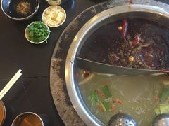 -重庆风光老灶火锅城(同德广场店)