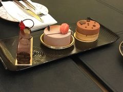 -Salon de The de Joel Robuchon(外滩18号店)