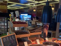 -大中华希尔顿酒店-念自助餐·嗨啤·小龙虾
