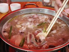 -老石黑山羊毛驴肉火锅(金凯广场店)