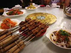 -维吾尔餐厅(宜山路店)