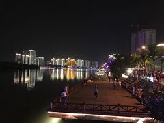 -解放路步行街                