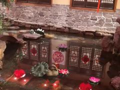 -鱼满舱·鲜活海鲜·正宗鲁菜