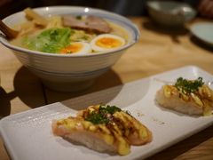 火炙三文鱼腩-初居食屋日式料理(万象城购物中心店)