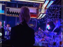 -大连君悦酒店 · VIVA(星海广场店)