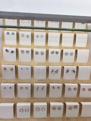 -AI艾耳·专业手工耳洞·穿孔美学馆