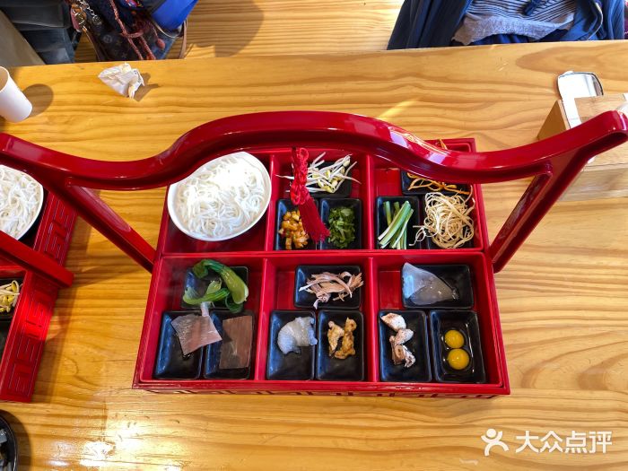 勺子米线·云南传统小吃市集(四方街店)图片