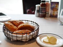 面包-Wolfgang’s Steakhouse 沃夫冈牛排馆(上海白玉兰广场店)