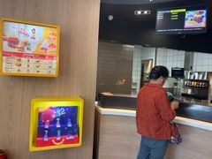 -麦当劳(燕顺路店)