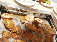 -爱客得牛排海鲜烤肉·火锅自助(春熙路黑金好店)