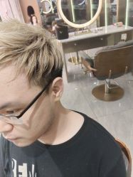 -一東造型烫发染发