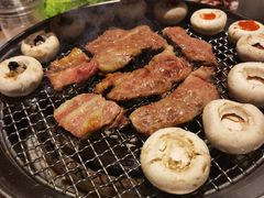 -草家酱蟹炭火烤肉店(珲春南路一店)
