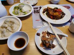 -关东小磨东北菜(上海长风大悦城店)