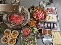 -围炉肉舍•炭烤活鳗•丹东海鲜烤肉(步行街店)