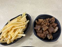 -龙记桂林米粉(财满街店)