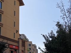 -八达岭孔雀城