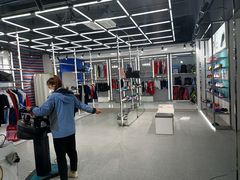 -YONEX苗江运动城(源深店)