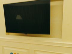 -深圳富苑皇冠假日套房酒店