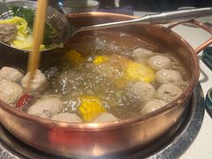 -牛村来人潮汕牛肉火锅(西单店)