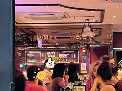 -Hooley's活利仕西餐厅(珠江新城店)