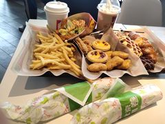 -肯德基(岱宗店)