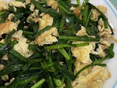 -鹤乡东北菜(崮山路店)
