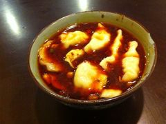 酸辣水饺-春阳水饺(香槟广场店)