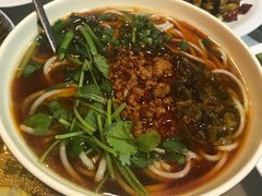 纯正云南小锅米线-遇见阿家村云南菜(魏公村店)